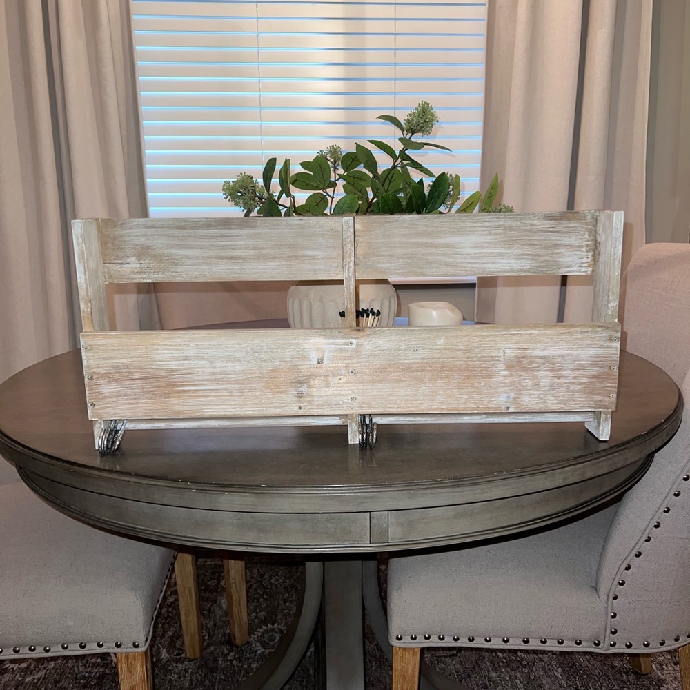 Entryway Wall Organizer and Key Holder
